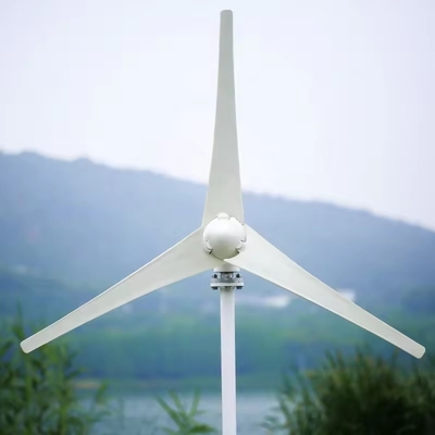 Sistem Energi Surya Angin 5KW yang Terjangkau dengan Inverter Gelombang Sinus Murni dan Frekuensi Rendah