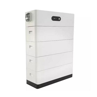 Semua dalam satu baterai penyimpanan surya dengan rak port komunikasi CAN dipasang